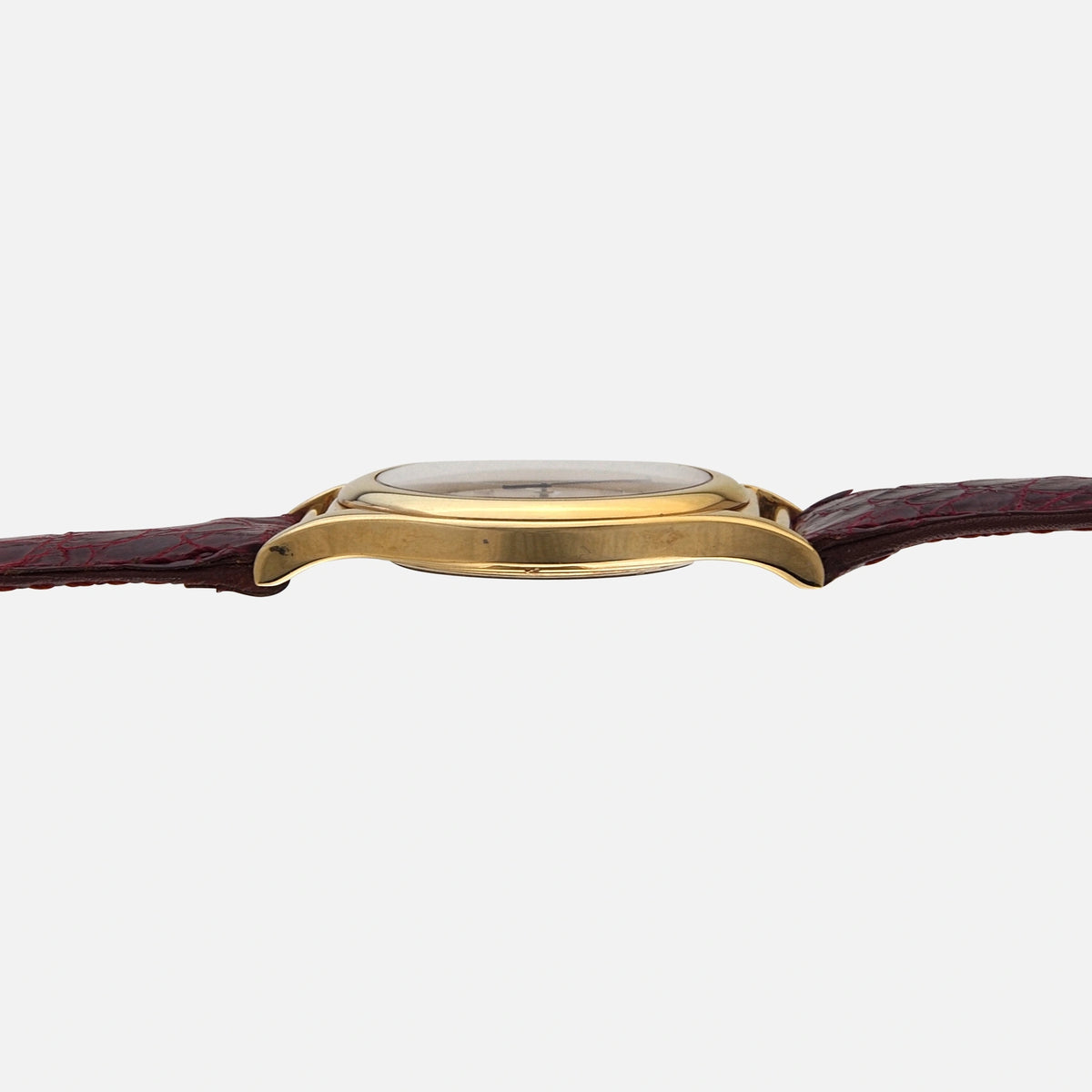theorein-18k-gold-vintage-dress-watch-calatrava-profile-view