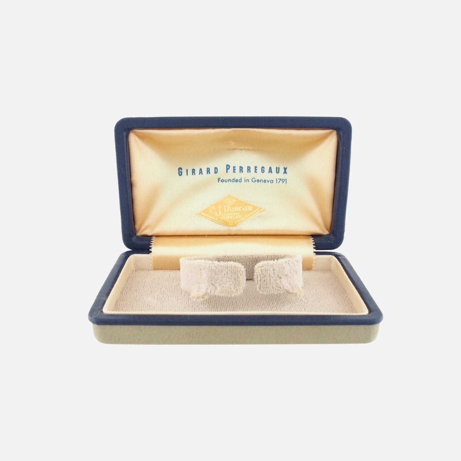 1970s Girard-Perregaux Vintage Watch Box with Papers & Warranty for sale - Vintage Watch Leader