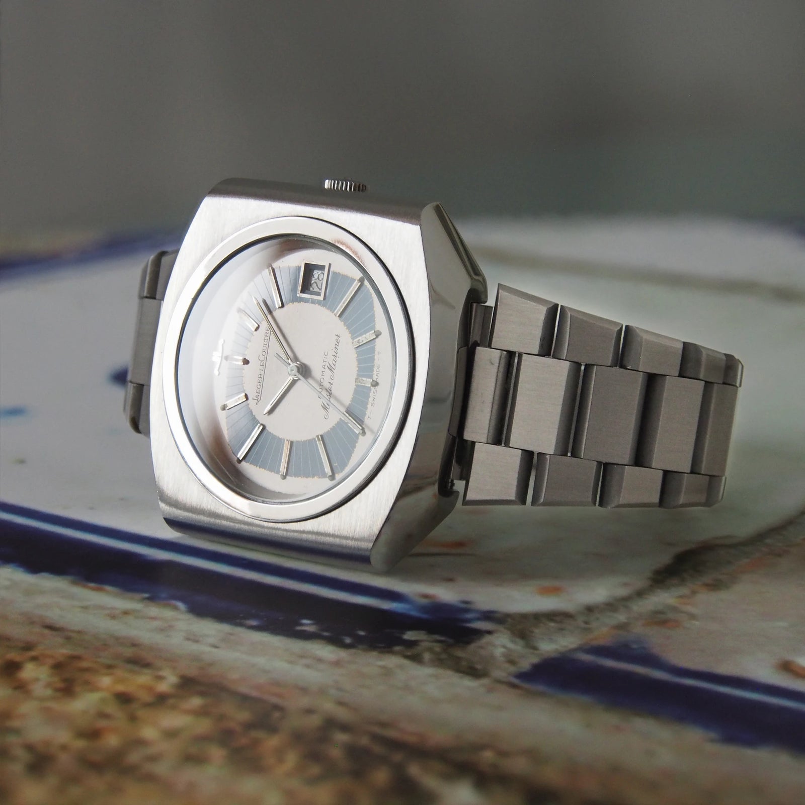 1970s Vintage Jaeger LeCoultre ref. 563-42 Master Mariner Model Automatic Watch Hammerhead in Stainless Steel Vintage Watch Leader history automatic montre with bracelet for sale