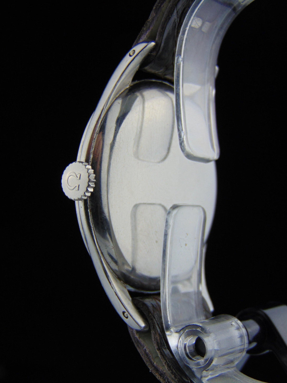 Omega - Ref. 2505 A very fine, oversize and stainless steel wristwatch with box - Vintage Watch Leader