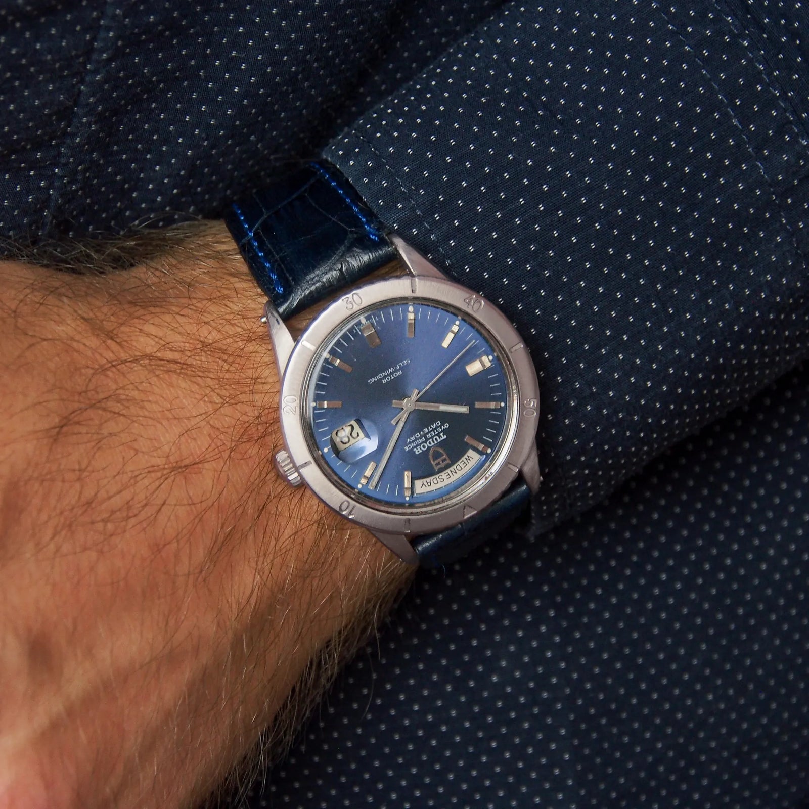 1969 Vintage Tudor Rolex Oyster Prince Date Day Jumbo Watch Ref. 70200 Turn-O-Graph TOG Blue Sunburst Dial for sale on Vintage Watch Leader